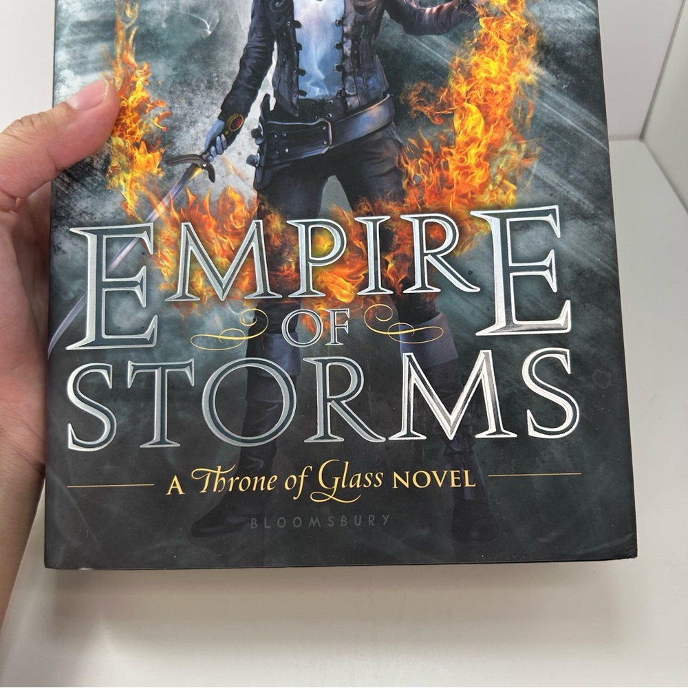 Empire of Storms Hardcover by Sarah J. Maas Throne of Glass - Picture 12 of 12